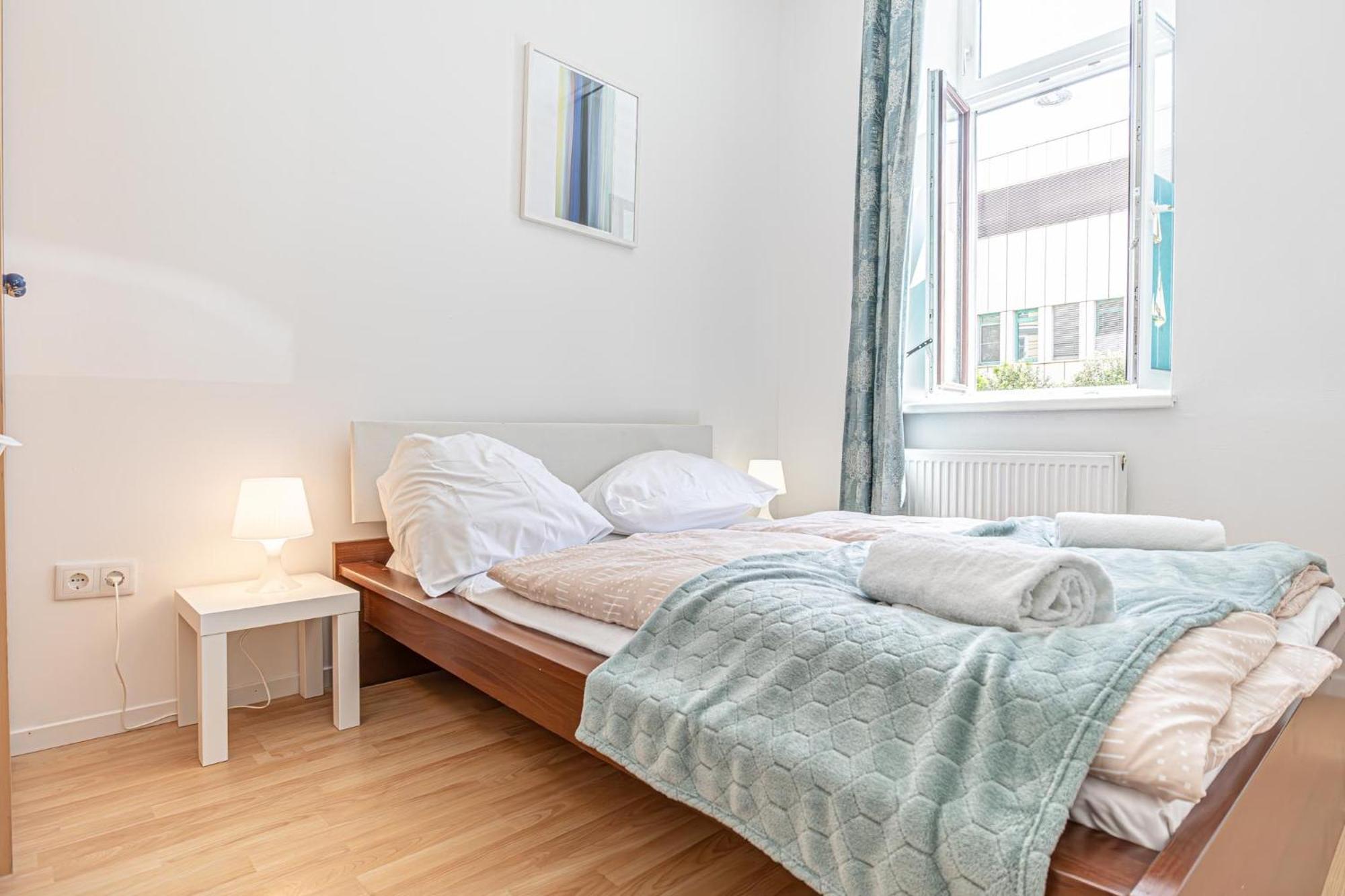 Loevly Shared 6Br With Garden Near Danube & Millenium City Vídeň Exteriér fotografie