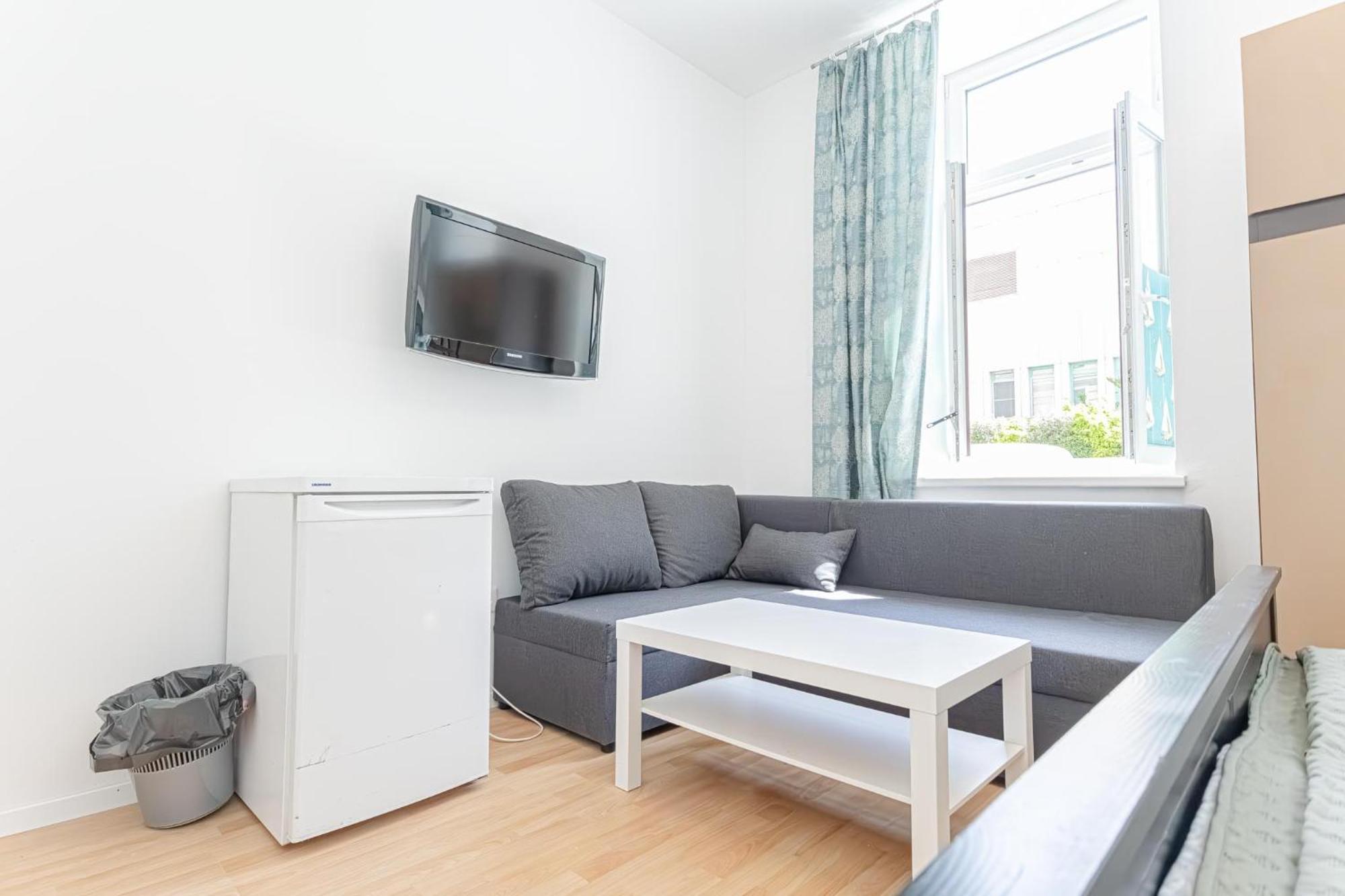 Loevly Shared 6Br With Garden Near Danube & Millenium City Vídeň Exteriér fotografie