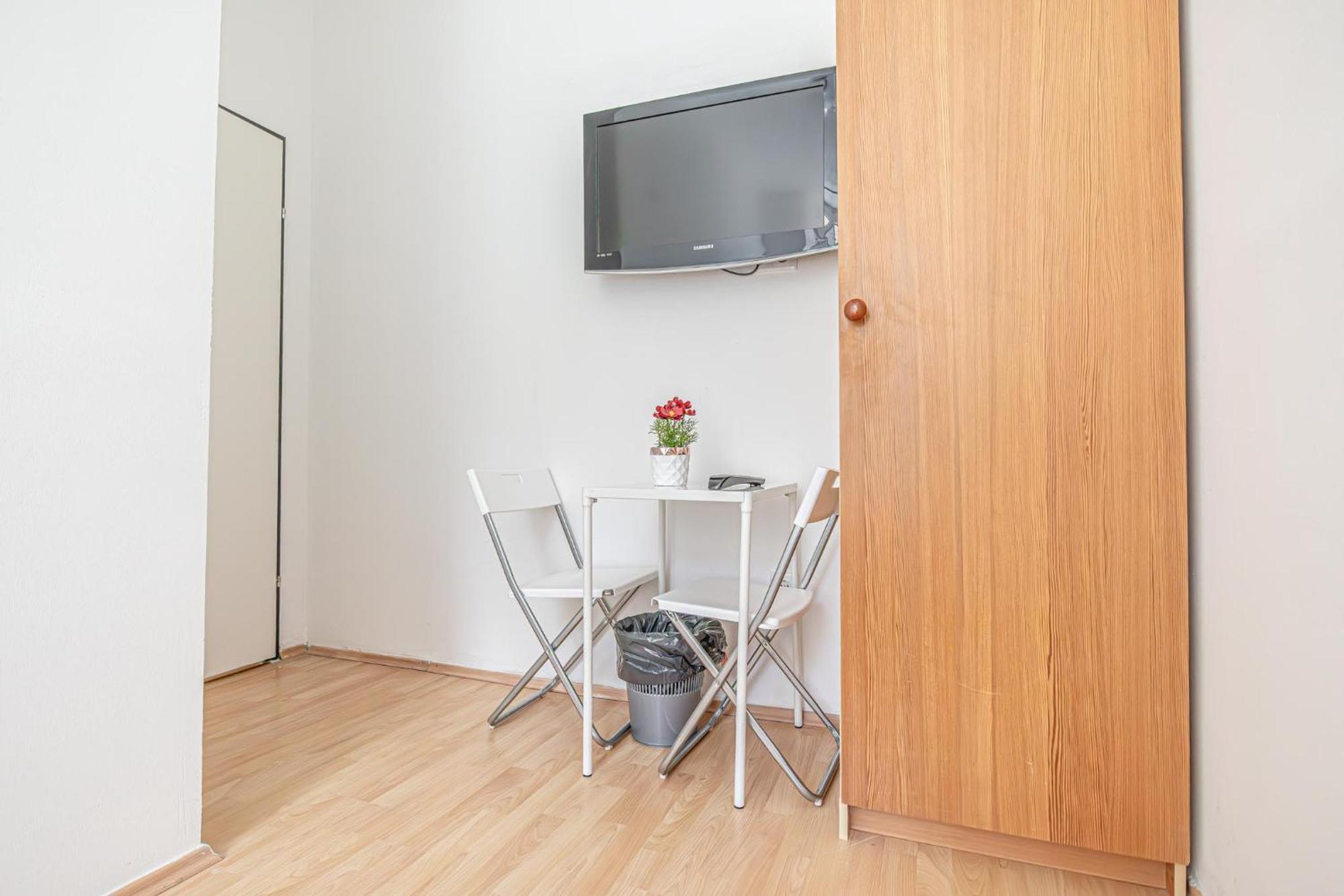 Loevly Shared 6Br With Garden Near Danube & Millenium City Vídeň Exteriér fotografie