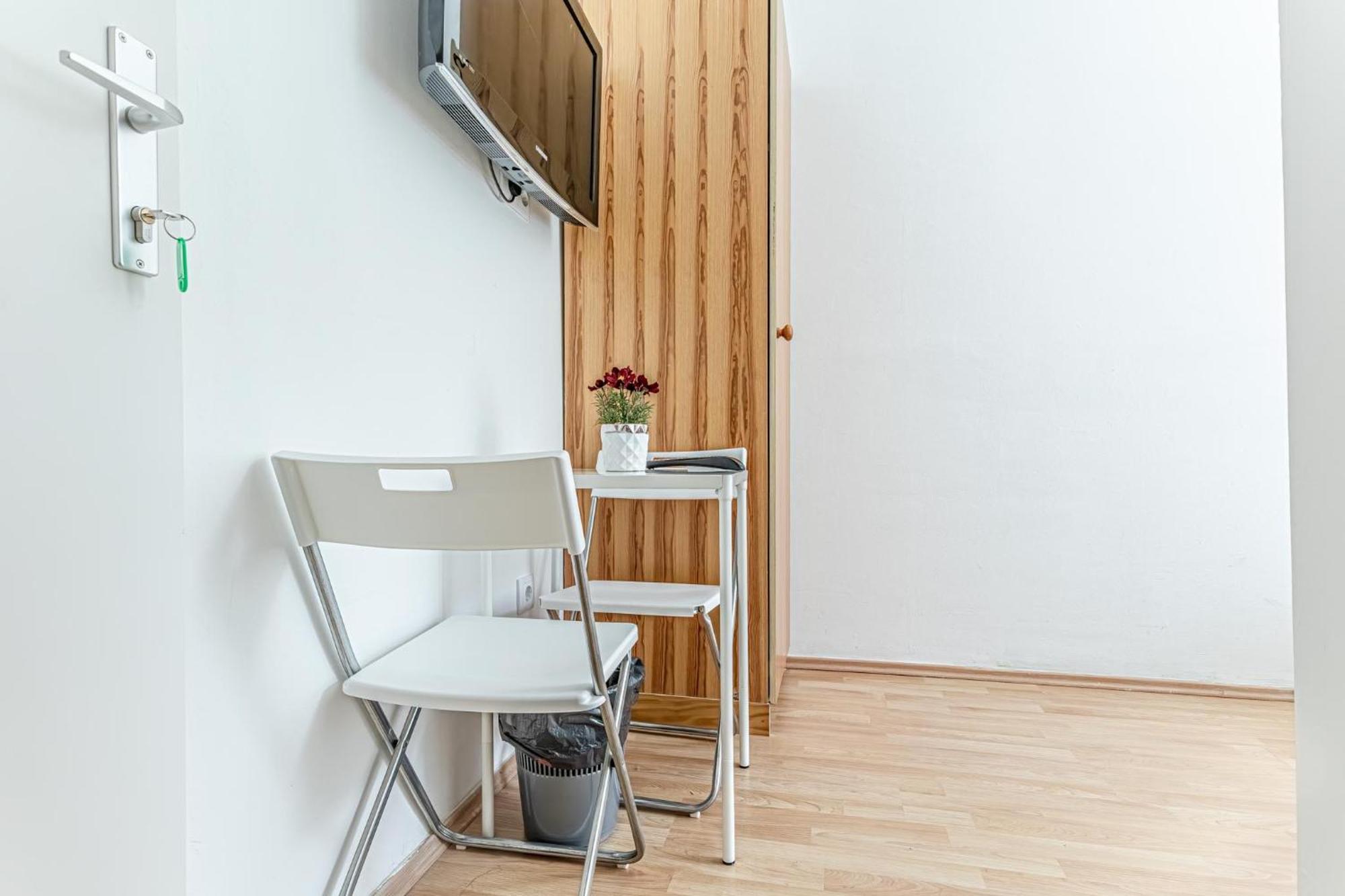 Loevly Shared 6Br With Garden Near Danube & Millenium City Vídeň Exteriér fotografie