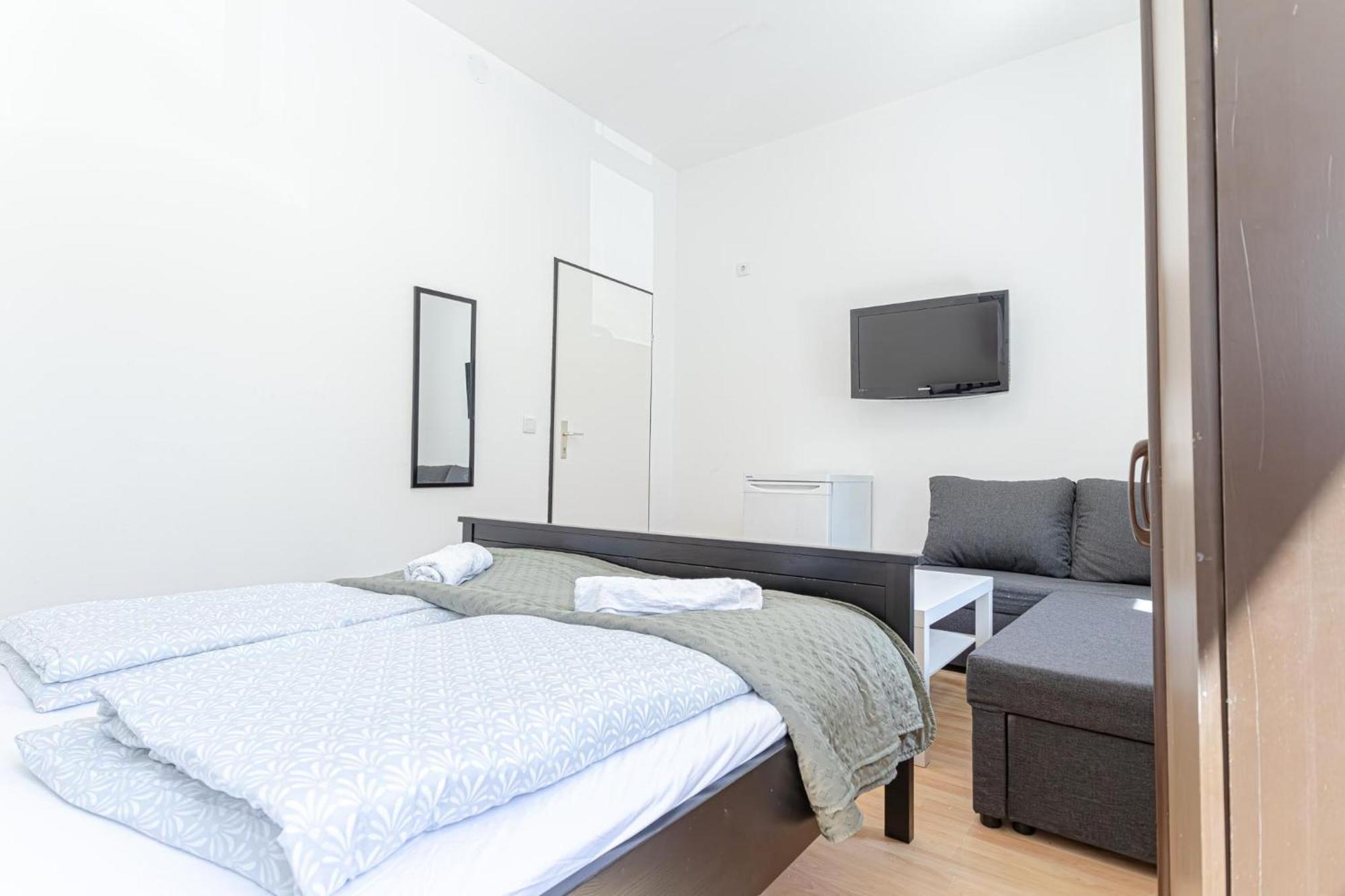 Loevly Shared 6Br With Garden Near Danube & Millenium City Vídeň Exteriér fotografie