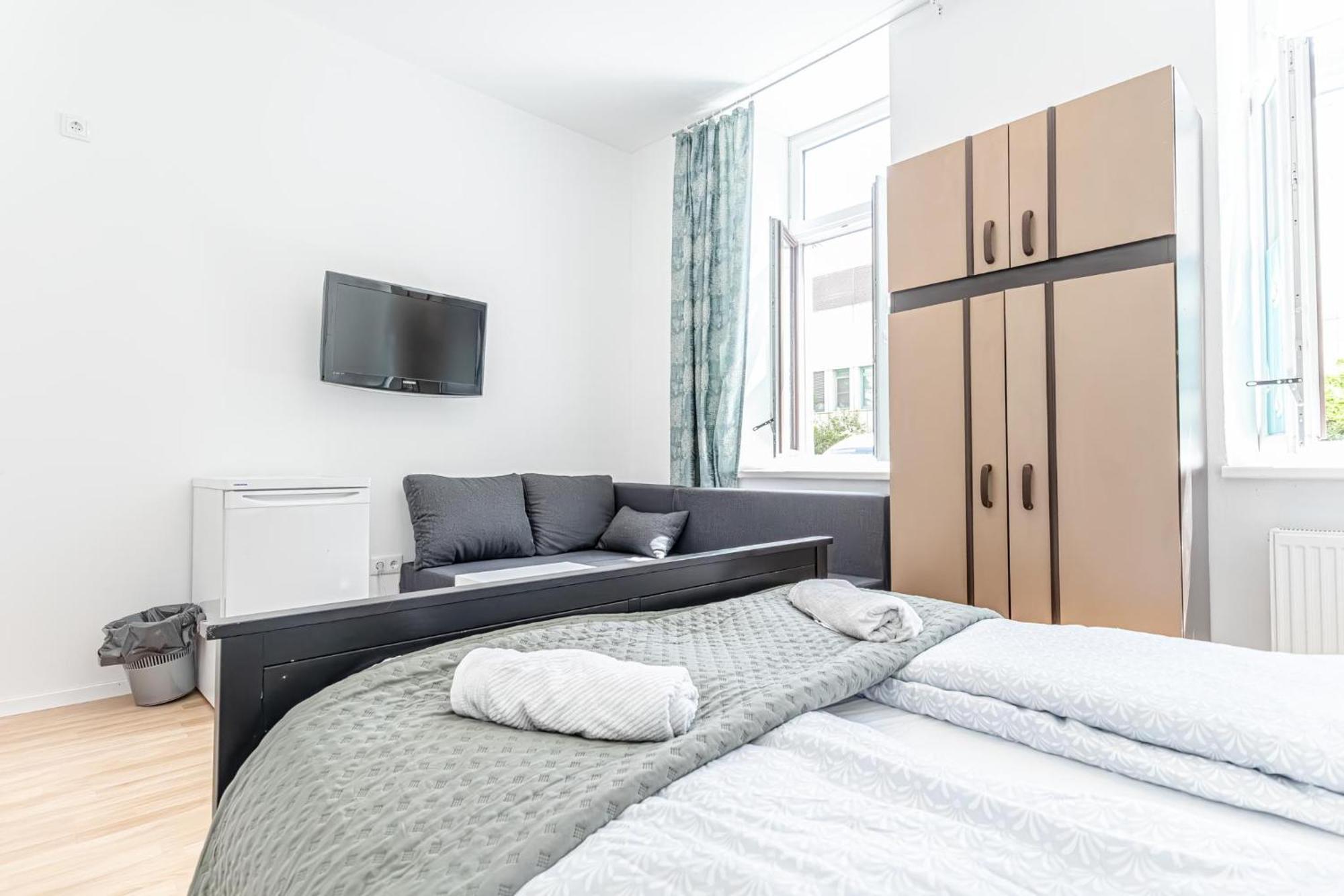 Loevly Shared 6Br With Garden Near Danube & Millenium City Vídeň Exteriér fotografie